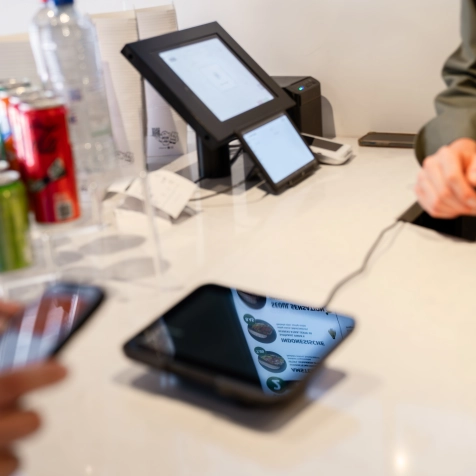 Nog vragen? Stuur ons een appje!